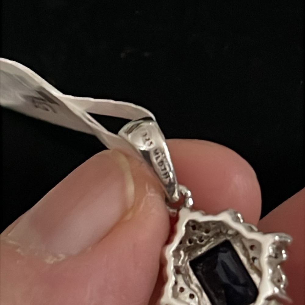 Genuine Natural Blue Sapphire With Tiny Diamonds Pendant in 925 Silver NWT - Picture 3 of 9